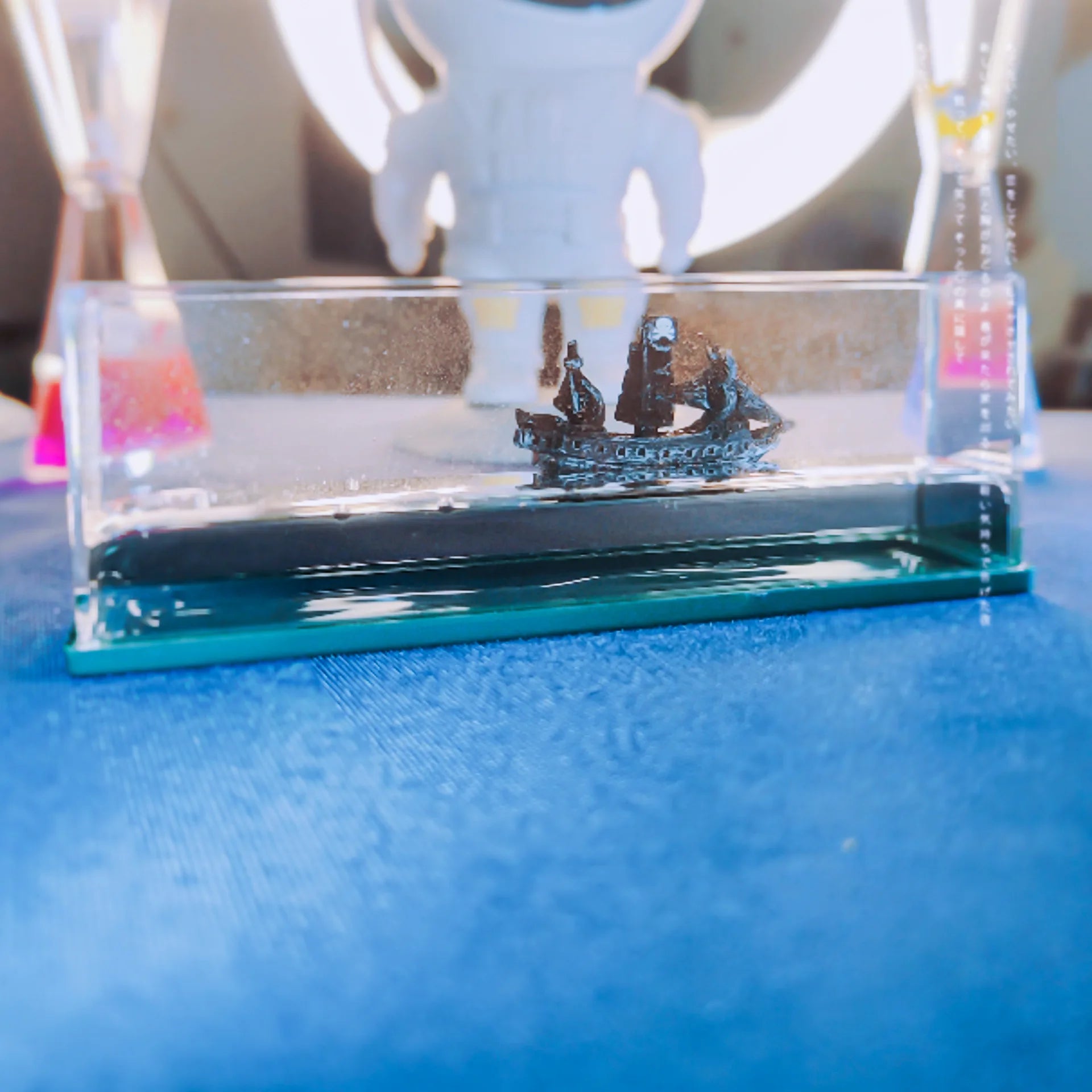 Drift Ship Desk Toy